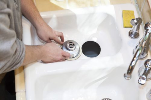 How to Remove Grease From Kitchen Sink Drain